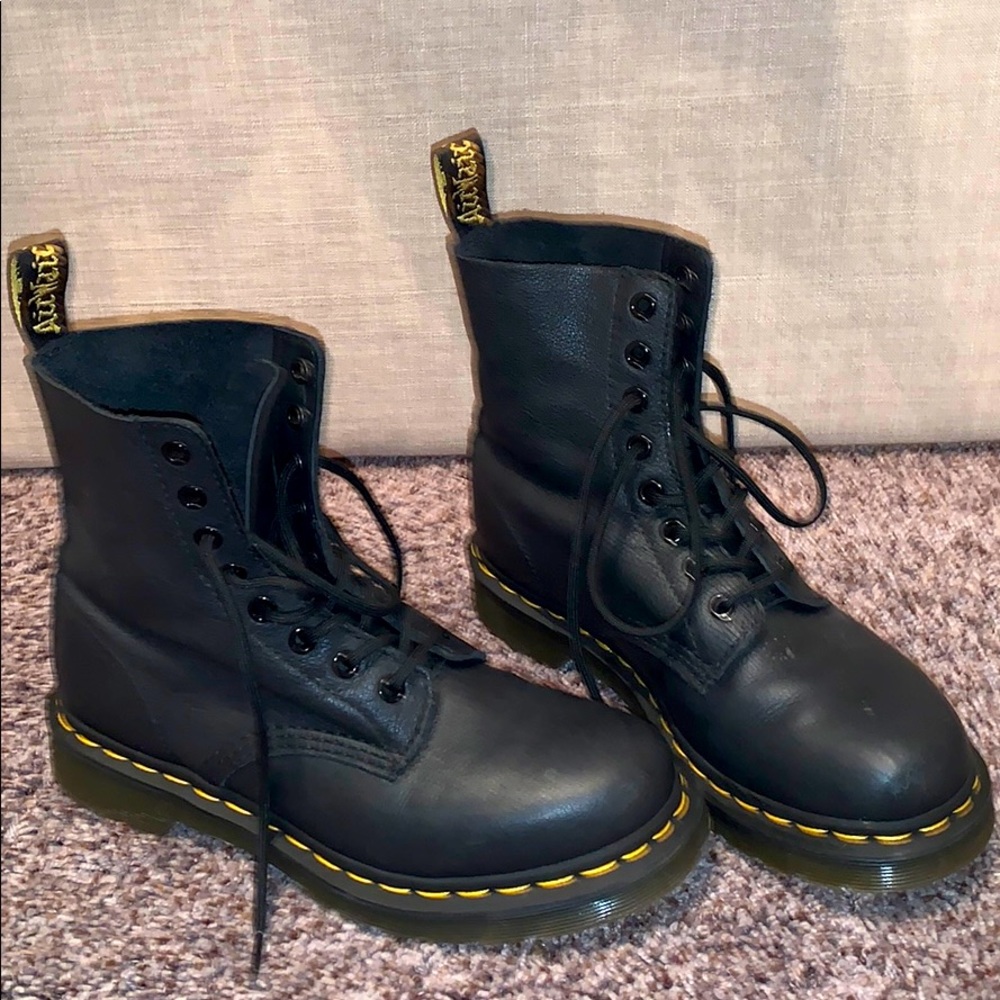 Black Dr martens